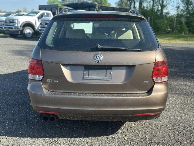 used 2014 Volkswagen Jetta SportWagen car, priced at $13,400