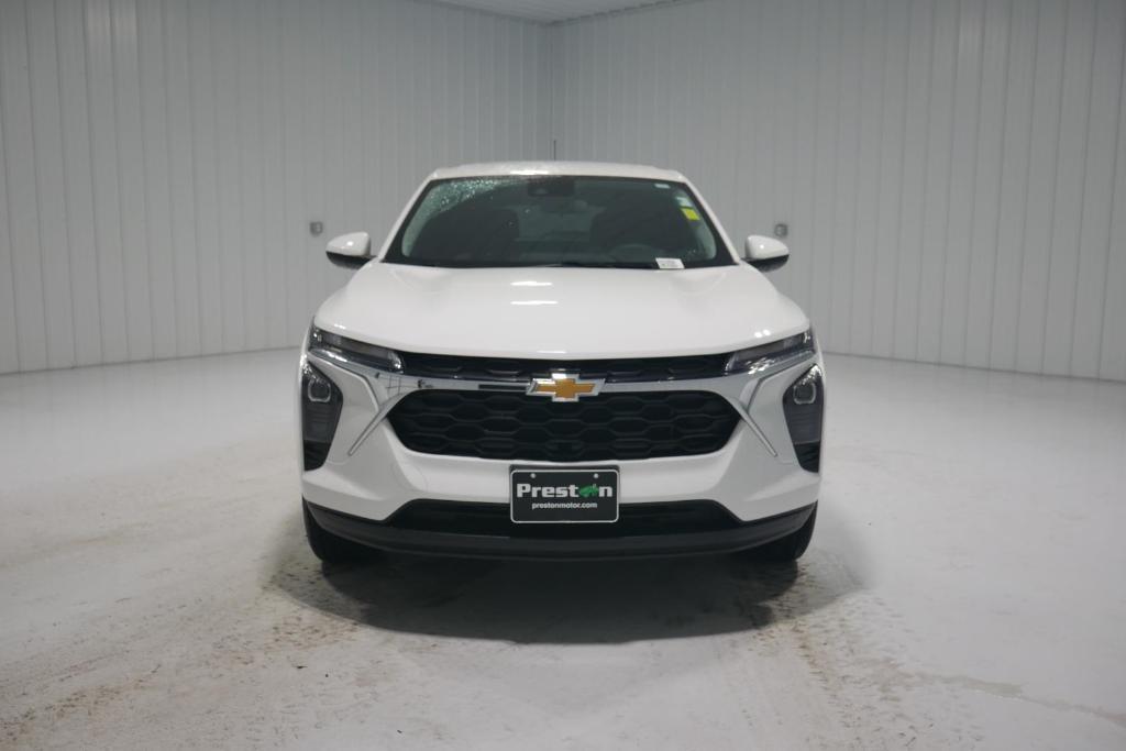 used 2024 Chevrolet Trax car, priced at $22,900