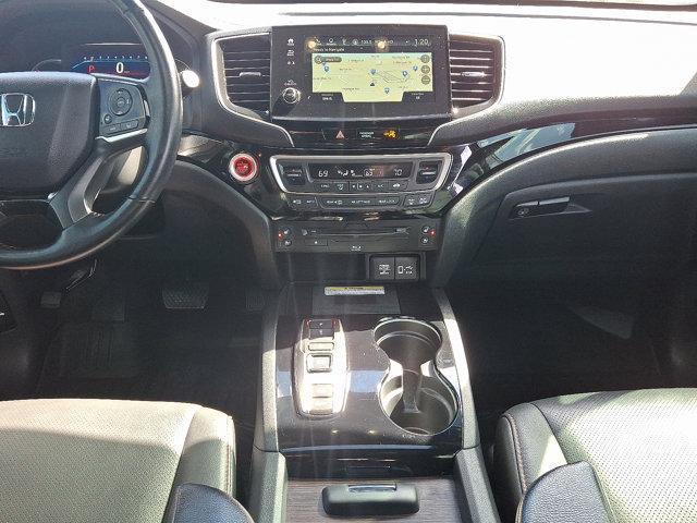 used 2022 Honda Pilot car, priced at $27,525