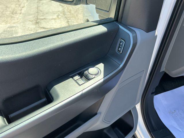 new 2025 Ford F-250 car, priced at $65,465