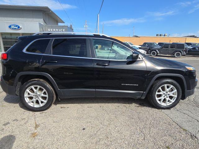 used 2018 Jeep Cherokee car, priced at $12,538