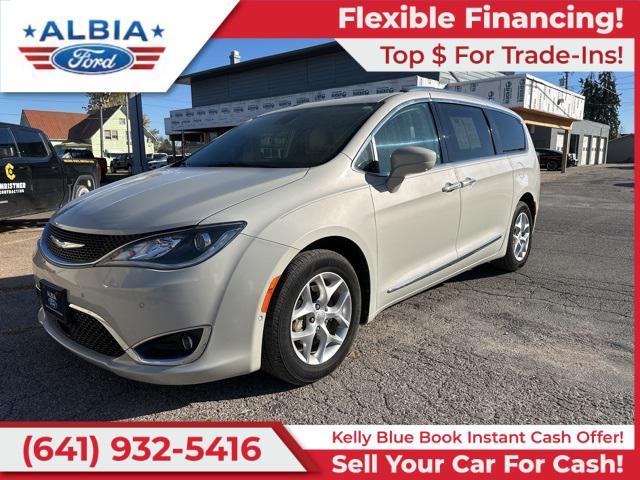 used 2017 Chrysler Pacifica car, priced at $14,399