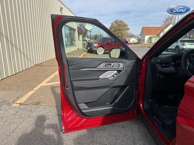 new 2025 Ford Explorer car, priced at $60,940