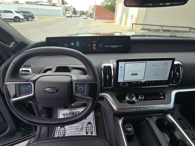 new 2025 Ford Expedition car, priced at $86,135