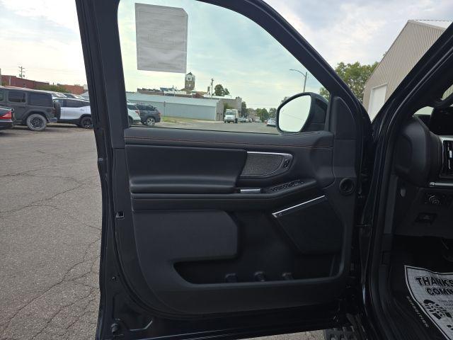 new 2025 Ford Expedition car, priced at $86,135