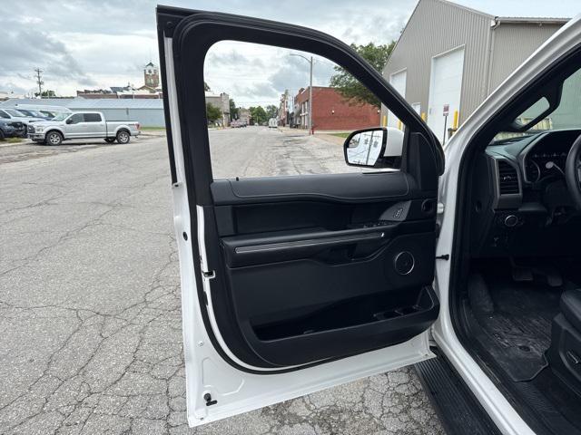used 2018 Ford Expedition car, priced at $23,998