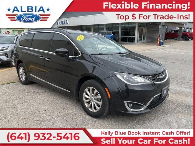 used 2017 Chrysler Pacifica car, priced at $11,988