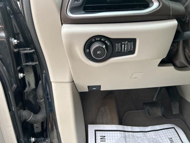 used 2017 Chrysler Pacifica car, priced at $11,988