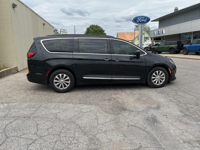 used 2017 Chrysler Pacifica car, priced at $11,988