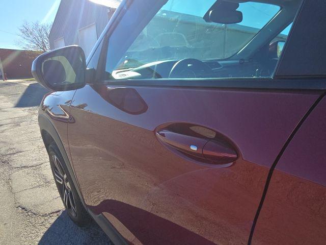 used 2023 Chevrolet TrailBlazer car, priced at $23,619