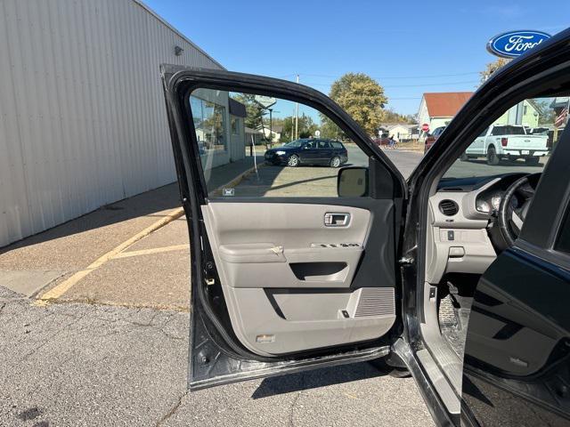 used 2011 Honda Pilot car, priced at $9,990