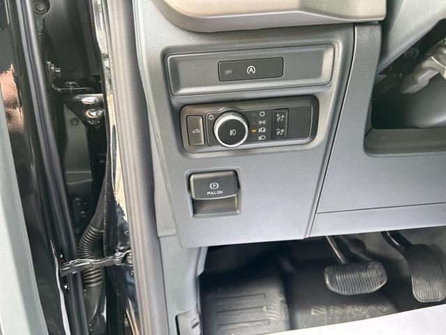 new 2025 Ford F-150 car, priced at $44,085