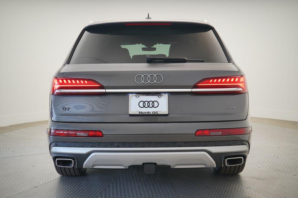 new 2025 Audi Q7 car, priced at $72,995