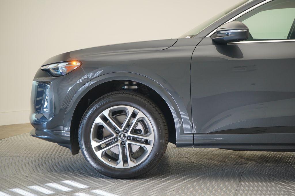new 2025 Audi Q5 car, priced at $57,950