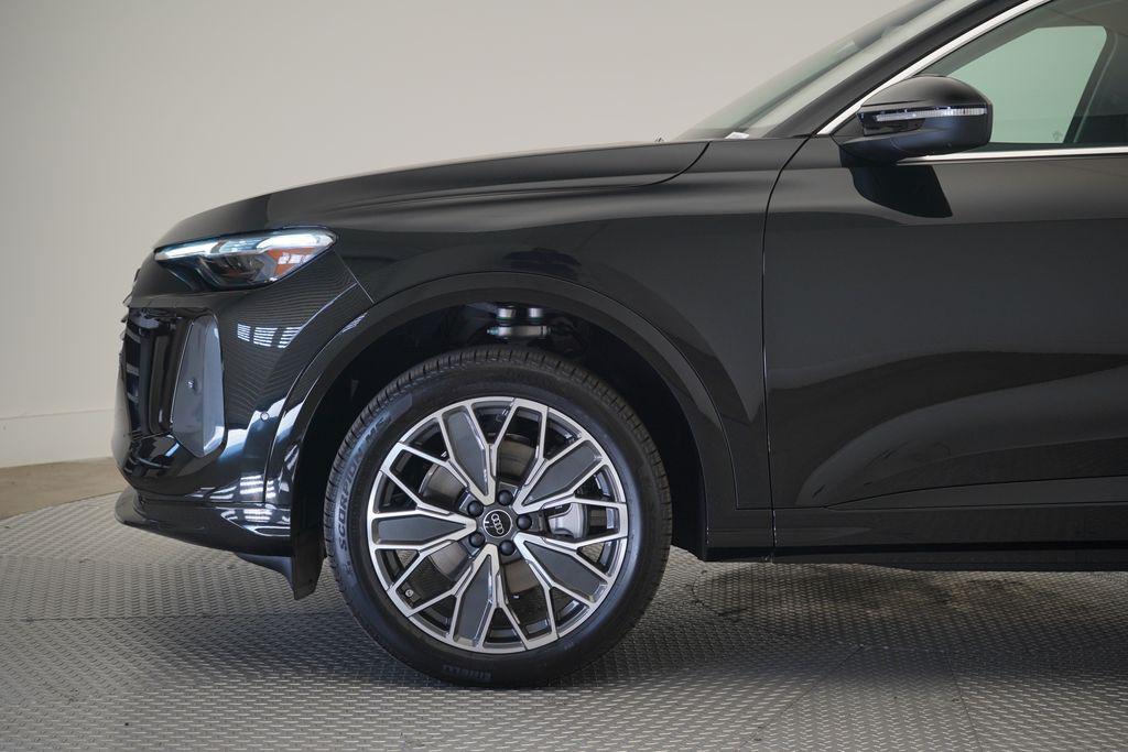 new 2025 Audi Q5 car, priced at $60,635