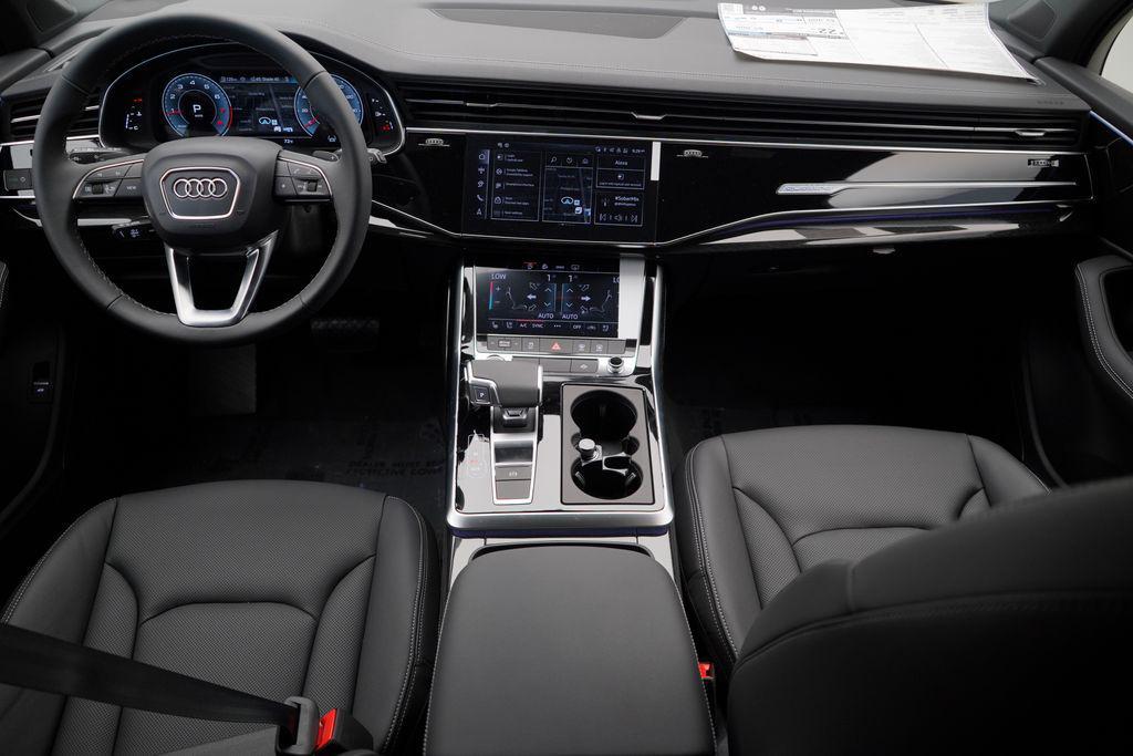 new 2025 Audi Q7 car, priced at $67,995