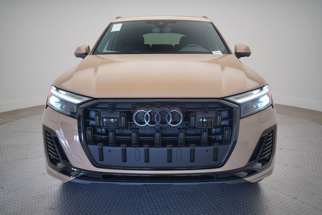 new 2025 Audi Q7 car, priced at $67,995