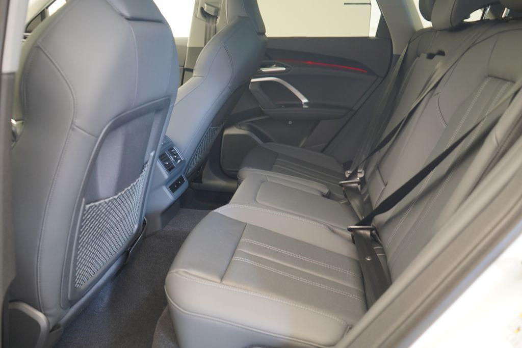 new 2025 Audi Q5 car, priced at $61,800