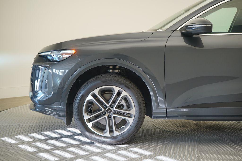 new 2025 Audi Q5 car, priced at $60,350