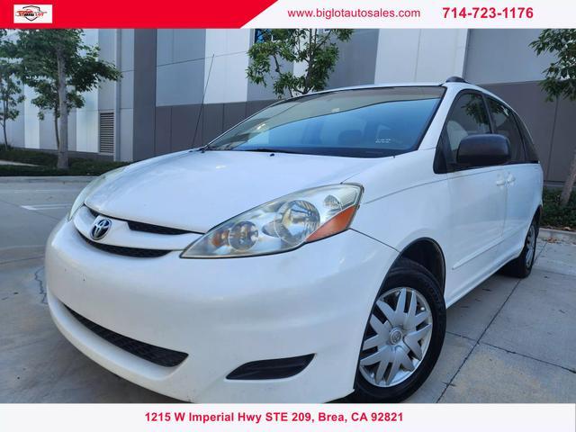 used 2007 Toyota Sienna car, priced at $9,250