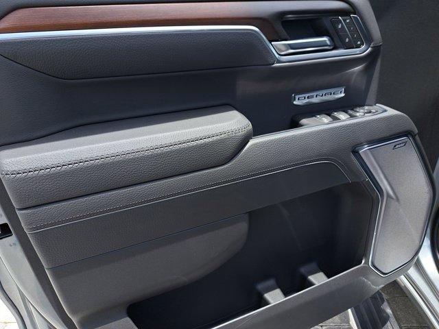 new 2025 GMC Sierra 1500 car, priced at $71,685