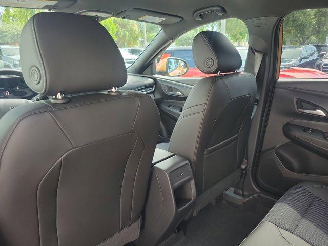new 2025 Buick Envista car, priced at $27,280