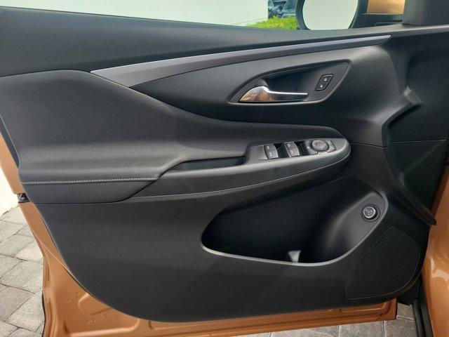 new 2025 Buick Envista car, priced at $27,280