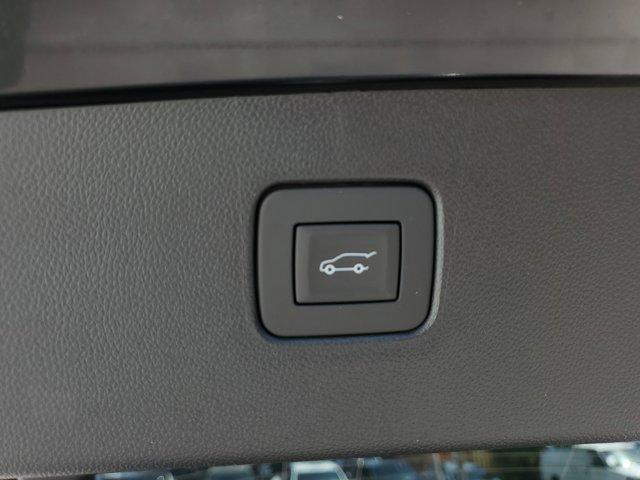 new 2025 Buick Envista car, priced at $30,690