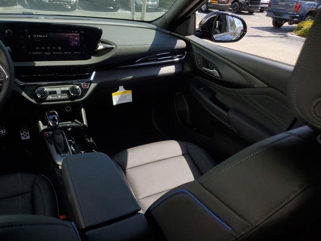 new 2025 Buick Envista car, priced at $30,690