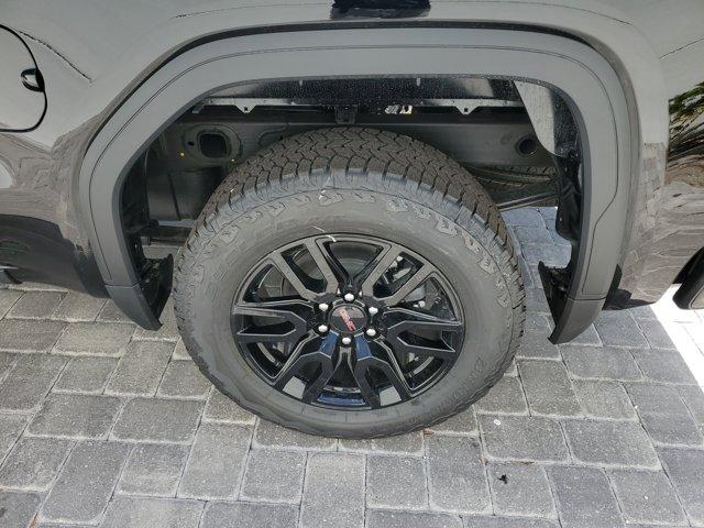 new 2025 GMC Sierra 1500 car, priced at $56,525