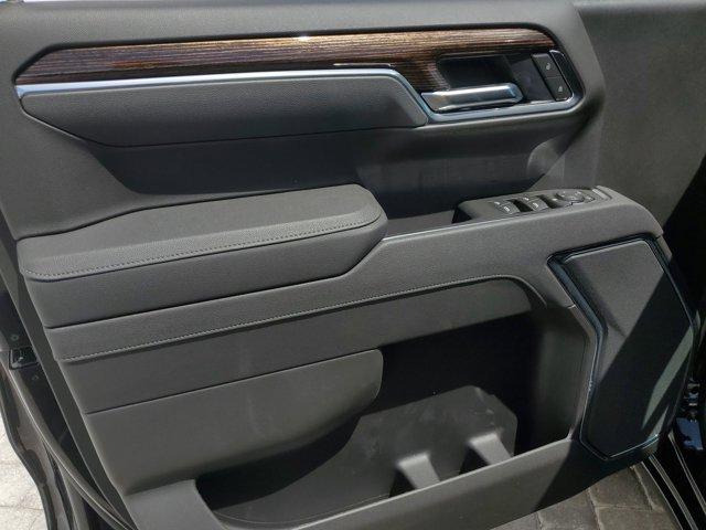 new 2025 GMC Sierra 1500 car, priced at $56,525