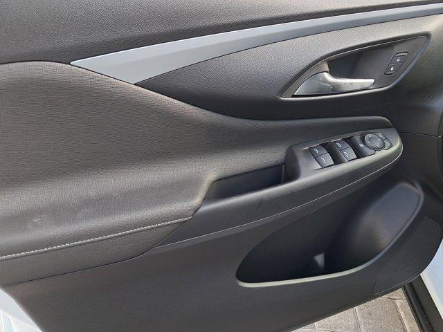 new 2025 Buick Envista car, priced at $25,195