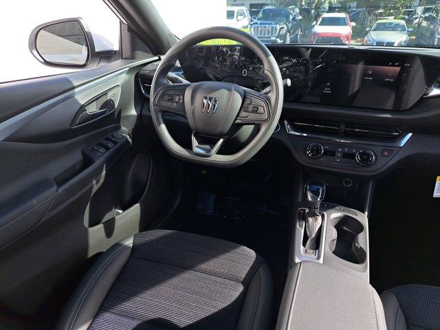 new 2025 Buick Envista car, priced at $25,195