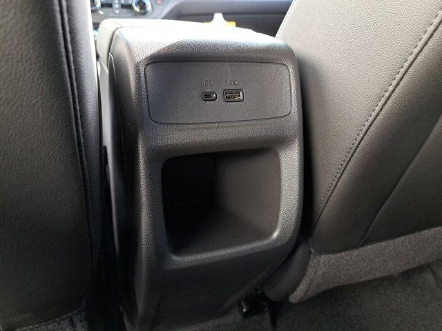 new 2025 Buick Envista car, priced at $25,195