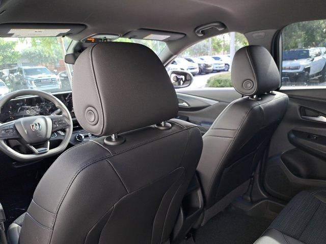 new 2025 Buick Envista car, priced at $25,195