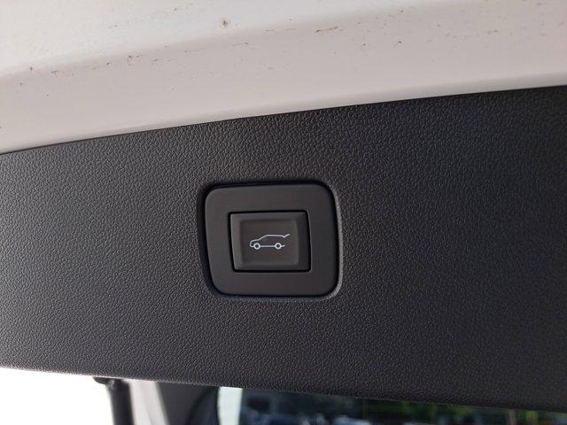 new 2025 Buick Envista car, priced at $32,484