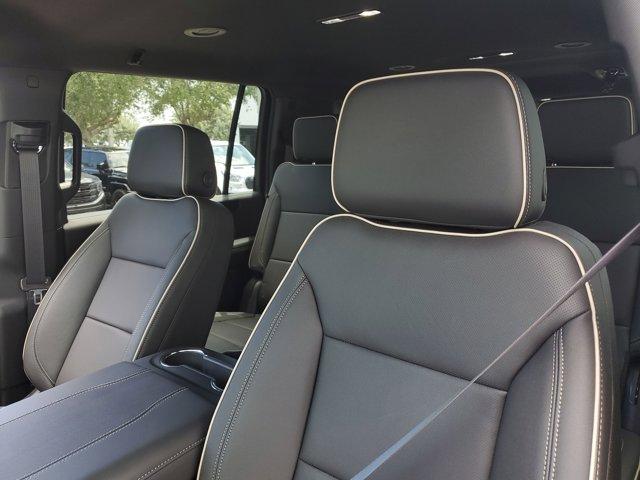 new 2025 GMC Yukon XL car, priced at $76,030