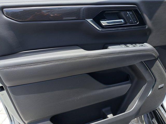new 2025 GMC Yukon car, priced at $76,529