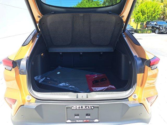 new 2025 Buick Envista car, priced at $27,280