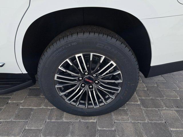 new 2025 GMC Yukon car, priced at $70,115