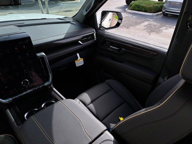 new 2025 GMC Yukon car, priced at $70,115