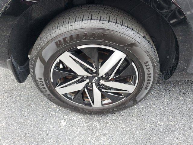 used 2021 Kia Sorento car, priced at $21,416