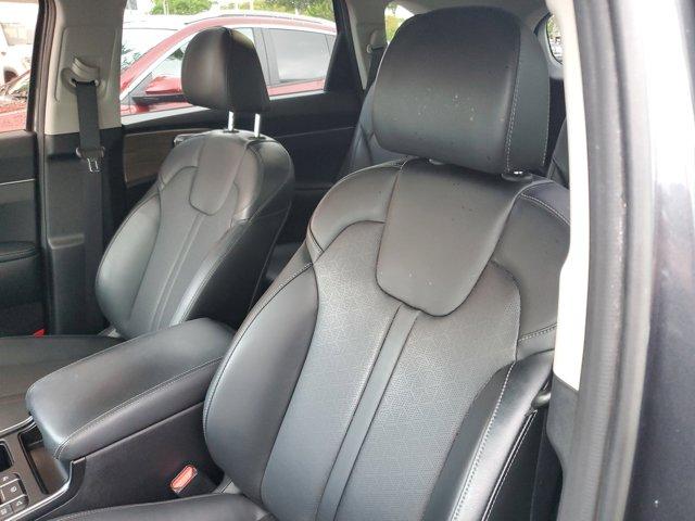 used 2021 Kia Sorento car, priced at $21,416