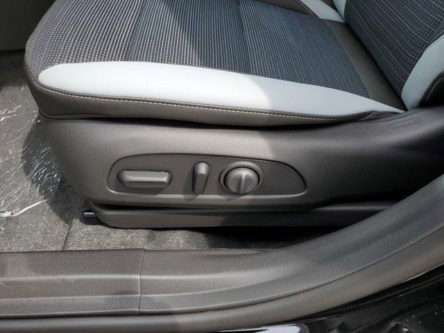new 2025 Buick Envista car, priced at $27,180