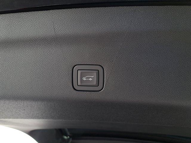 new 2025 GMC Yukon XL car, priced at $100,089