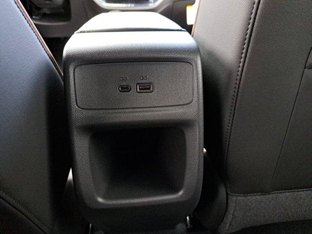 new 2025 Buick Envista car, priced at $32,185
