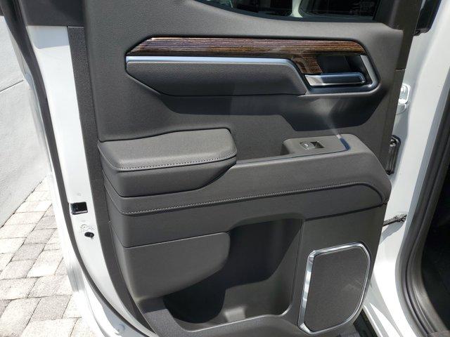 new 2025 GMC Sierra 1500 car, priced at $49,285