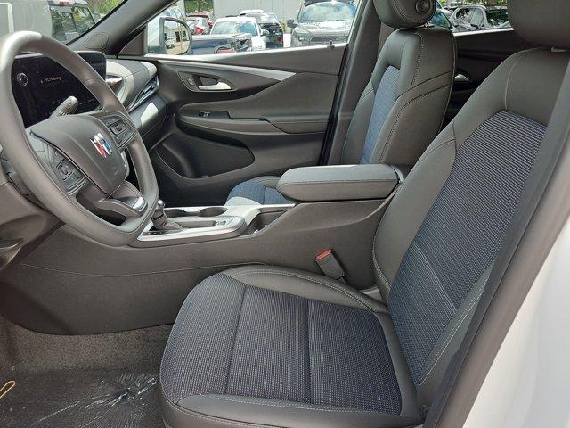 new 2025 Buick Envista car, priced at $25,195
