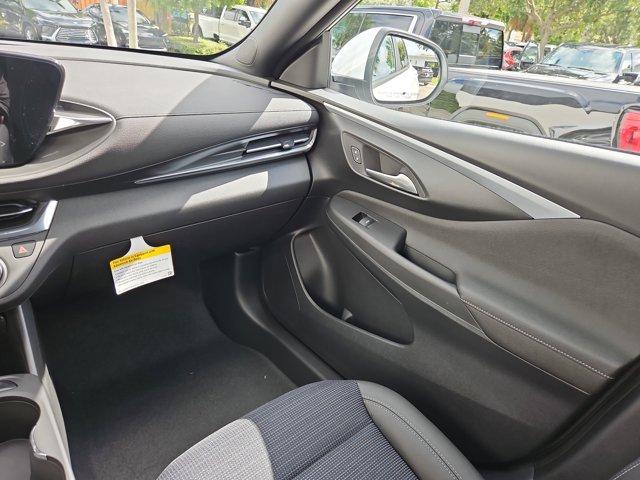 new 2025 Buick Envista car, priced at $25,195