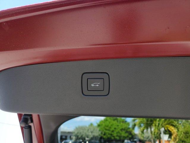new 2025 Buick Envista car, priced at $32,009